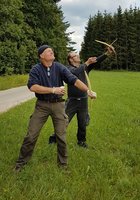 Und der zweite Pfeil ist auch unterwegs - die pure Glückseeligkeit in Markus' Gesicht, als der Pfeil abhebt