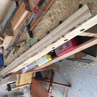 Der Start: Bambuslatte planschliefen. Dicke heute ca. 5mm in der Mitte, 4 cm Breit