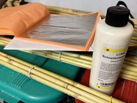 Blattsilber (in Wirklichkeit Aluminium) und Anlegemilch