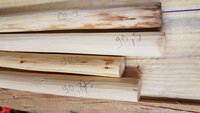 das vorläufige Gewicht der 4 Kirschpflaumen-Stängel. Die Teile sind aber noch nicht trocken genug