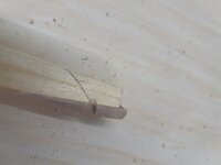 20230121_180829.jpg (267.88 KiB) 3985 mal betrachtet Nockkerbe am Rücken mit Fliesensägenfeilendingsbums gemacht und anschließend den seitlichen Verlauf aufgezeichnet