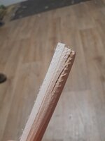 Ein paar unschöne Stellen mit Harzeinschluss gibt es leider. Vermutlich werde ich diese auskratzen und mit Kleber füllen wenn sie im Biegebereich liegeb