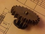 Zahnrad ist fertig, das Antriebsritzel macht mir noch ein paar Gedanken