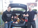 Haitha und Selfbower mit &quot;Beute&quot; vor der letzten Etappe.