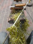 mit dem Messer die Pelle abgeschabt...