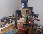 eingespannt und under fire